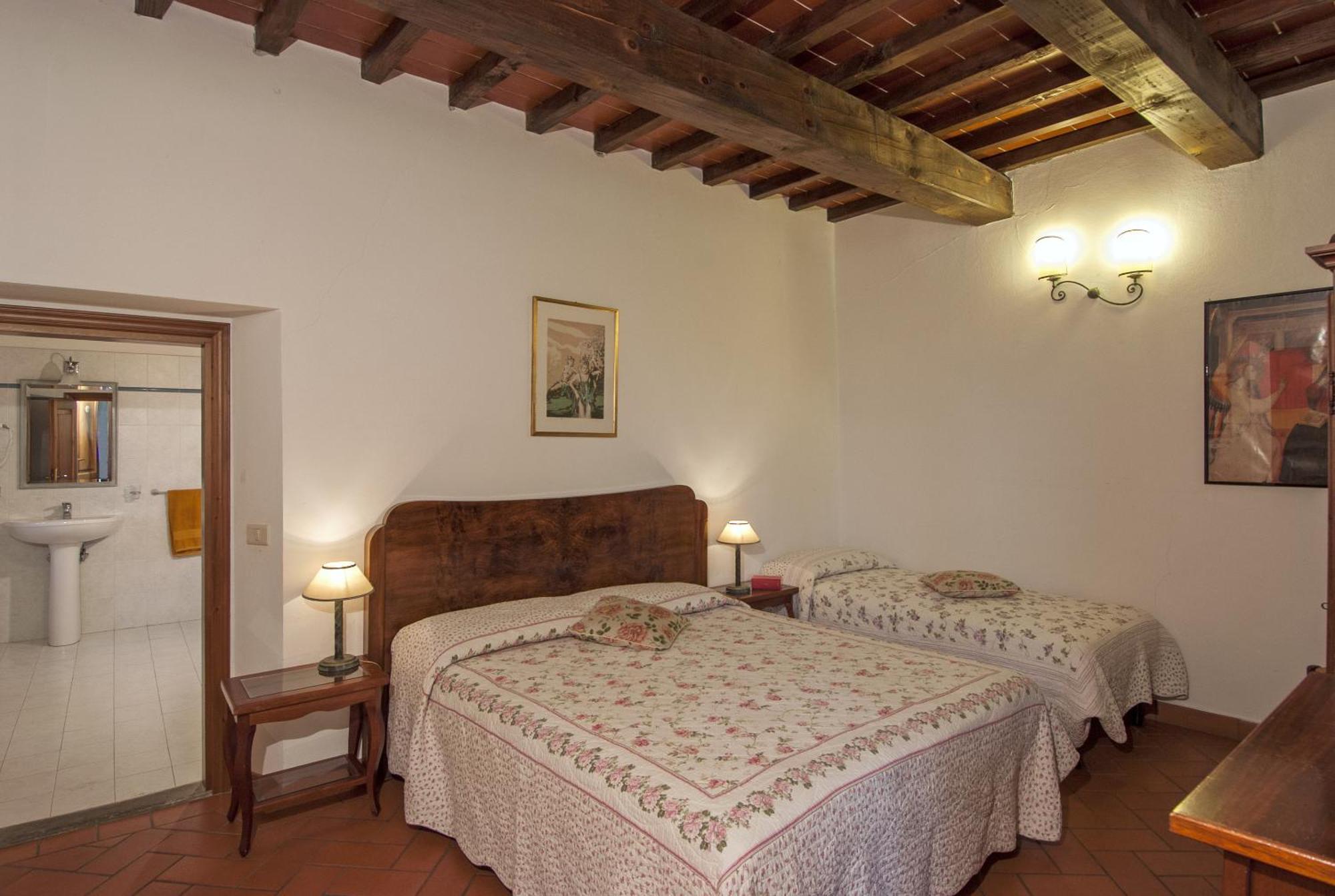 Borgo Tramonte Hotel Pratovecchio Szoba fotó